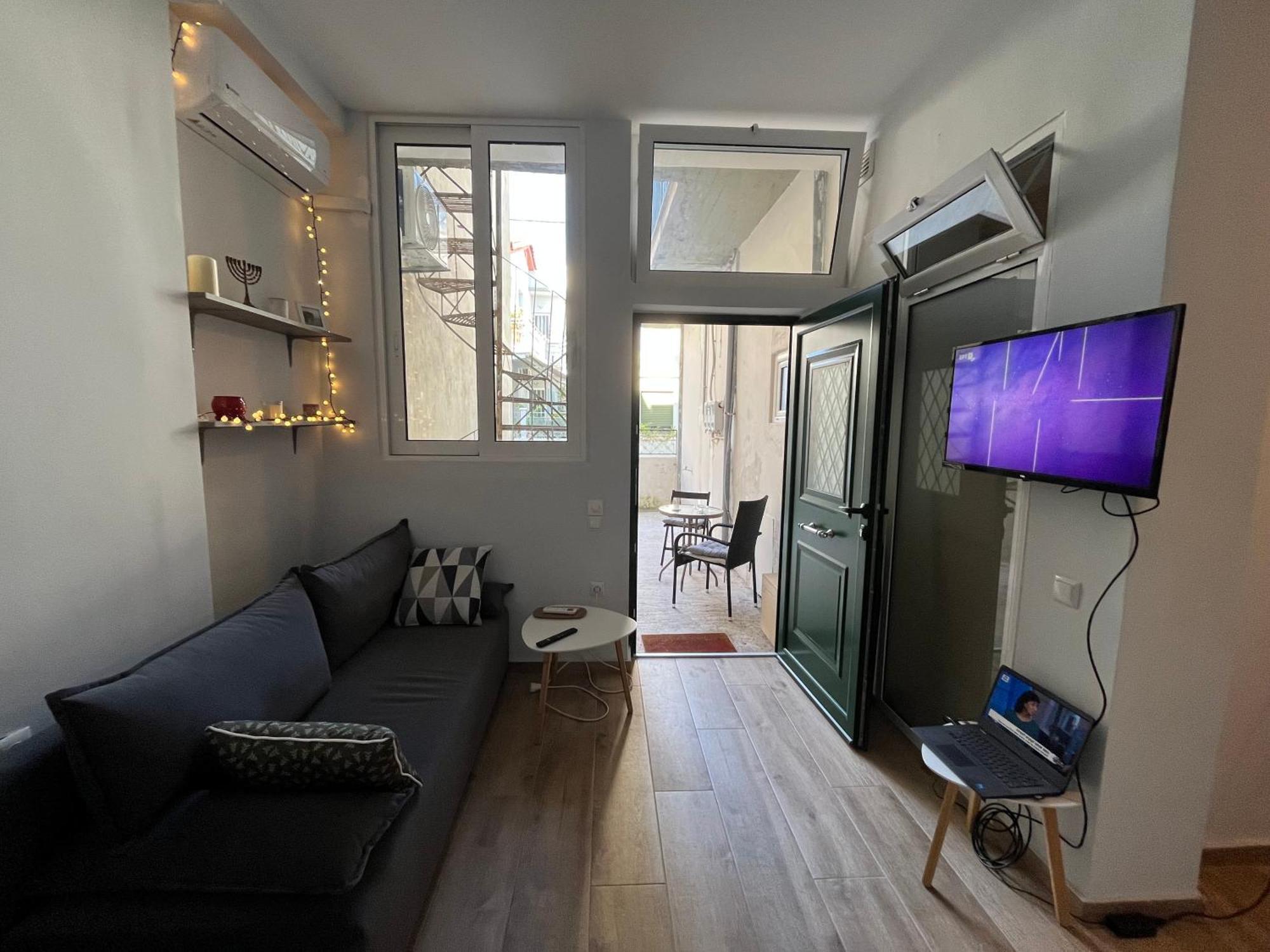 Noa - Designed Garden Studio In The City Center Kalamata Extérieur photo