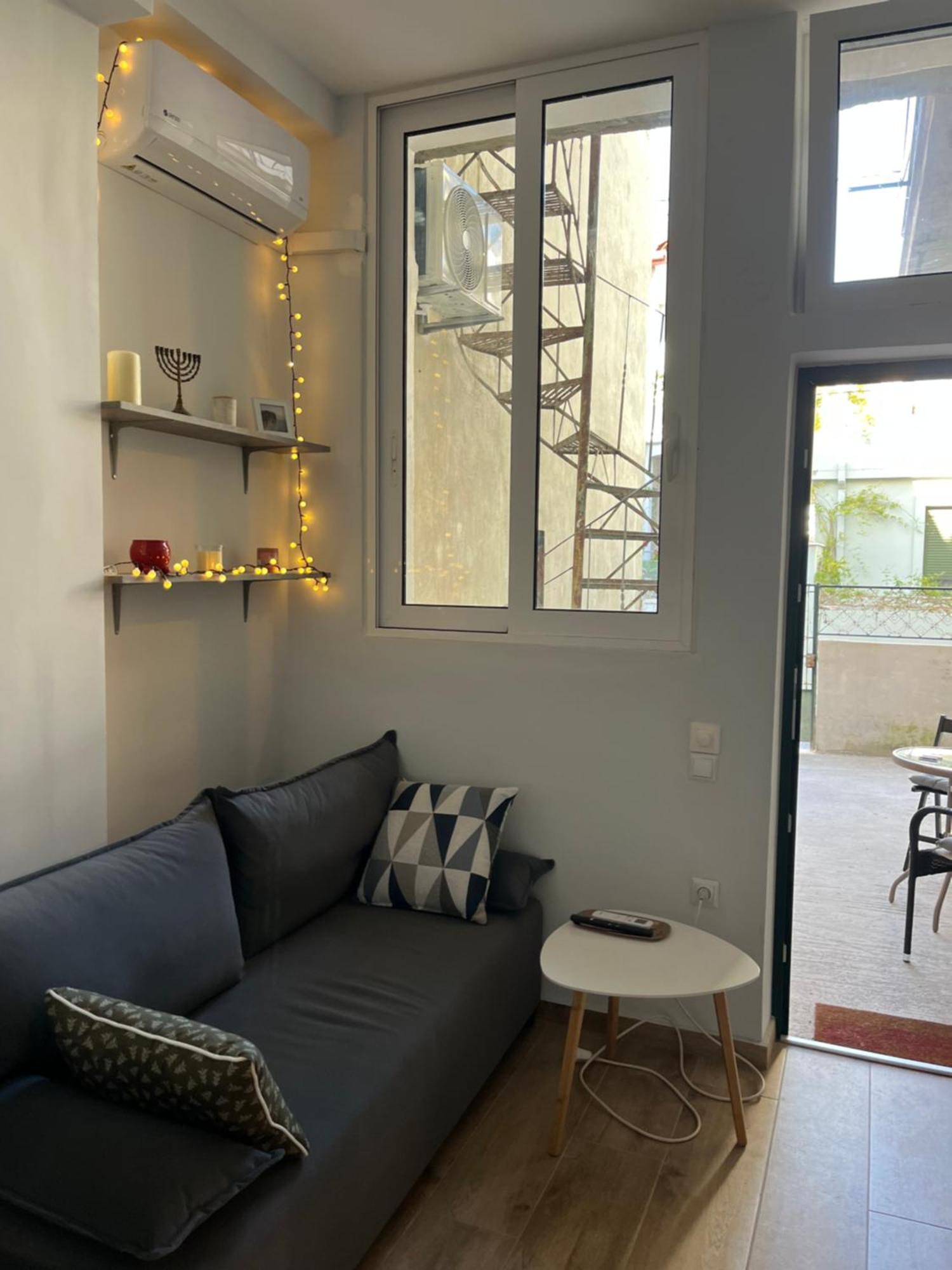 Noa - Designed Garden Studio In The City Center Kalamata Extérieur photo