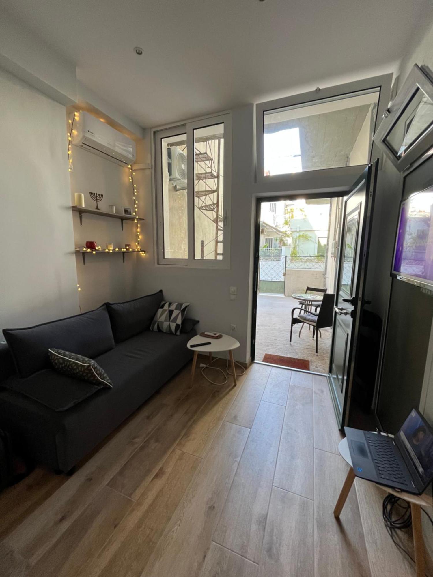 Noa - Designed Garden Studio In The City Center Kalamata Extérieur photo