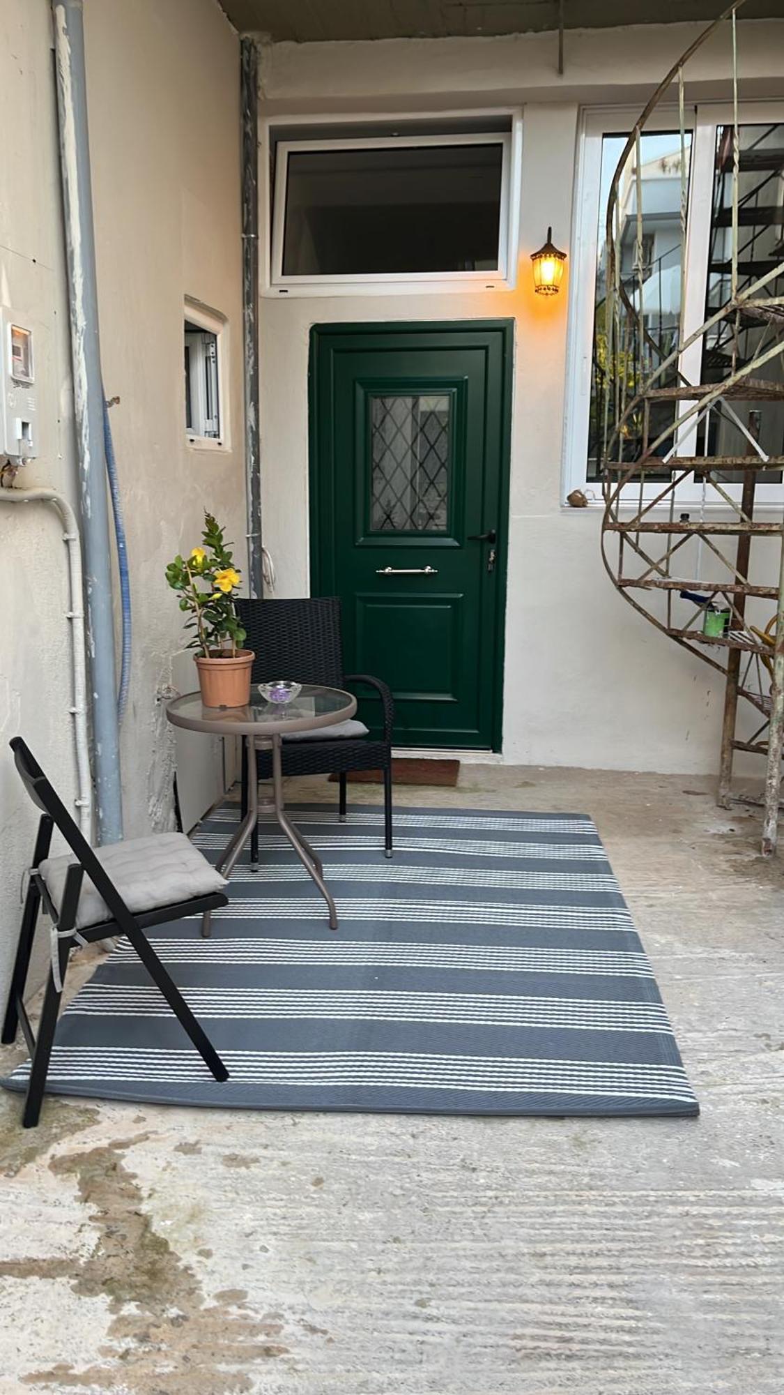 Noa - Designed Garden Studio In The City Center Kalamata Extérieur photo